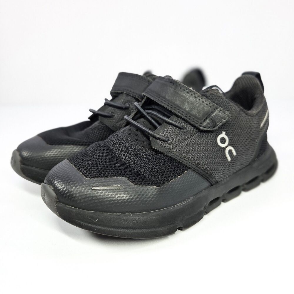 On Cloud Play Kids Black Sneakers Strap Size US Kids Size 11 EU 28.5